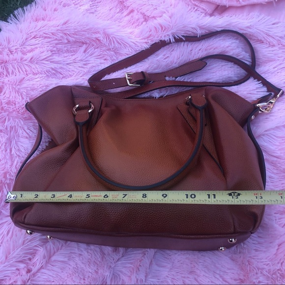 Adona Leather Handbag - Brown
Vicenzo Leather - Picture 3 of 6